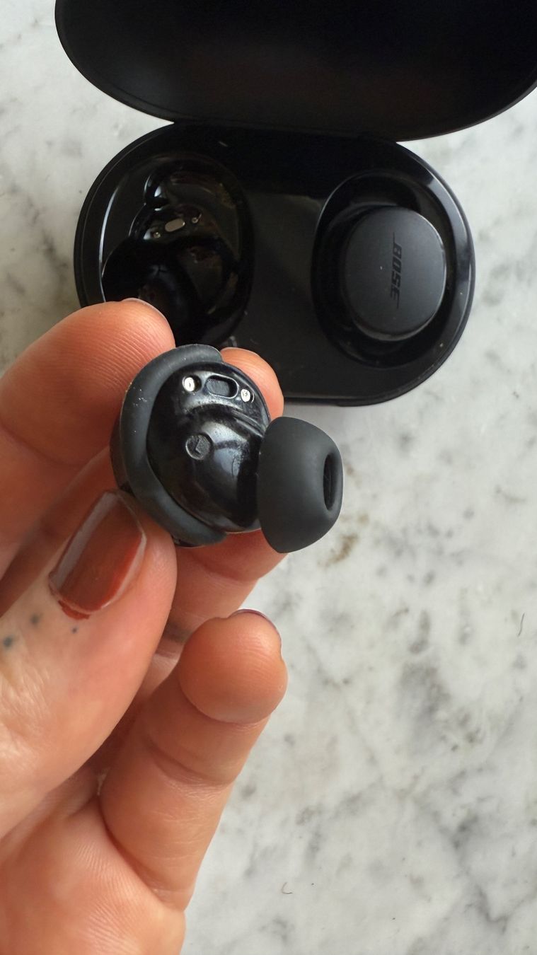 Bose Kopfhörer: Bose Quiet Comfort earbuds neuwertig – Neu (gemäss Beschreibung) aus Zürich von NorinaAurora 2