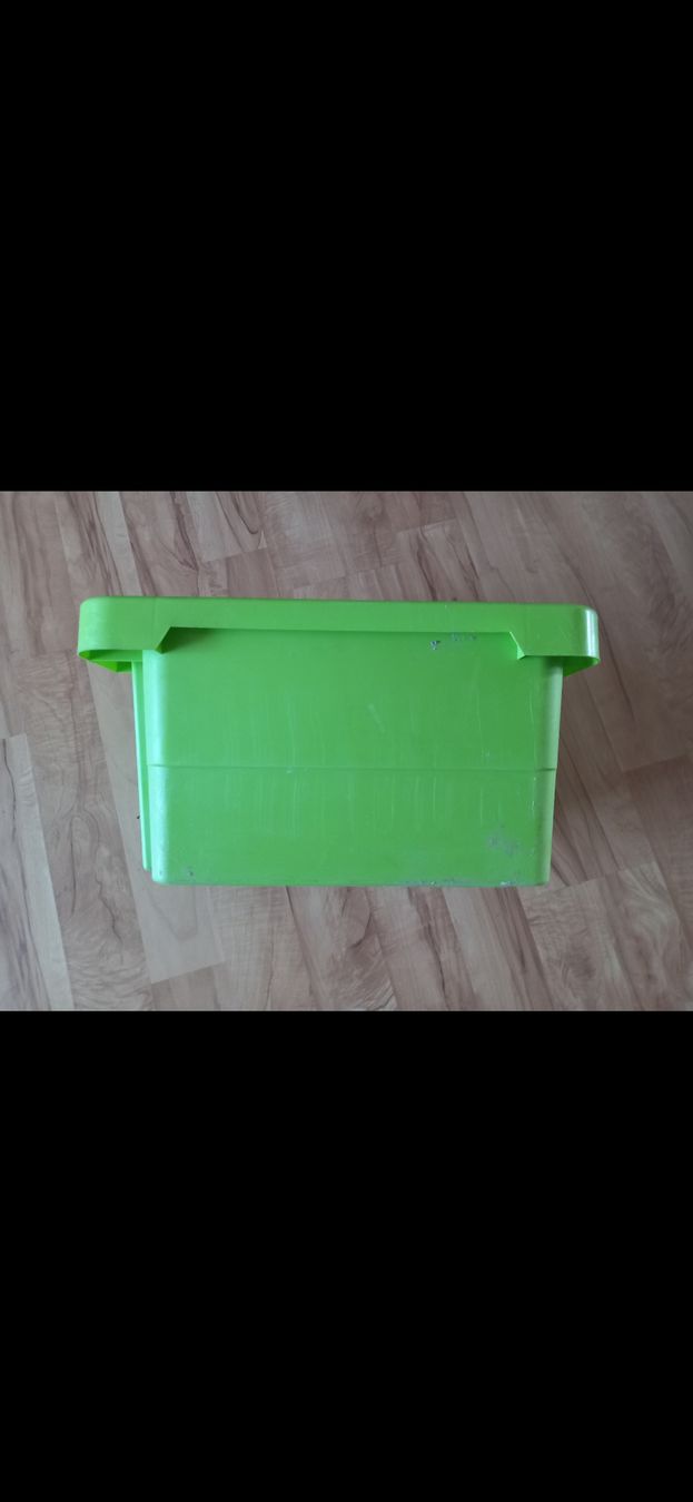 Transportkisten: Grüne Aufbewahrungsbox Kiste – Gebraucht aus Rapperswil SG von Danii008