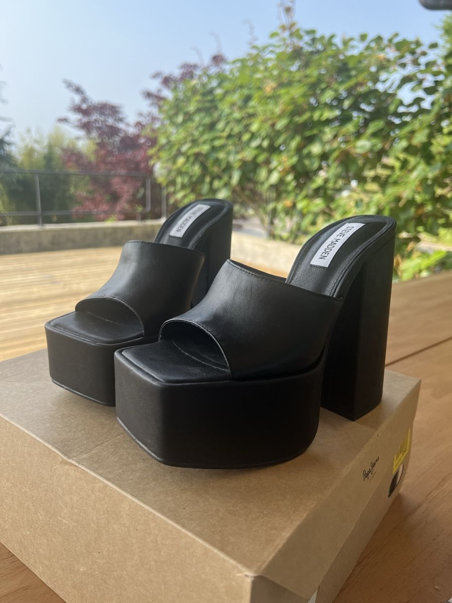 Steve Madden Damenschuhe: Mules compensés neuves taille 37 Steve Madden – Neu (gemäss Beschreibung) aus Lugnorre von cla_j6bq