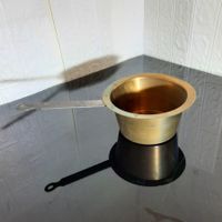Sehr robuster Kaminkochtopf aus Messing