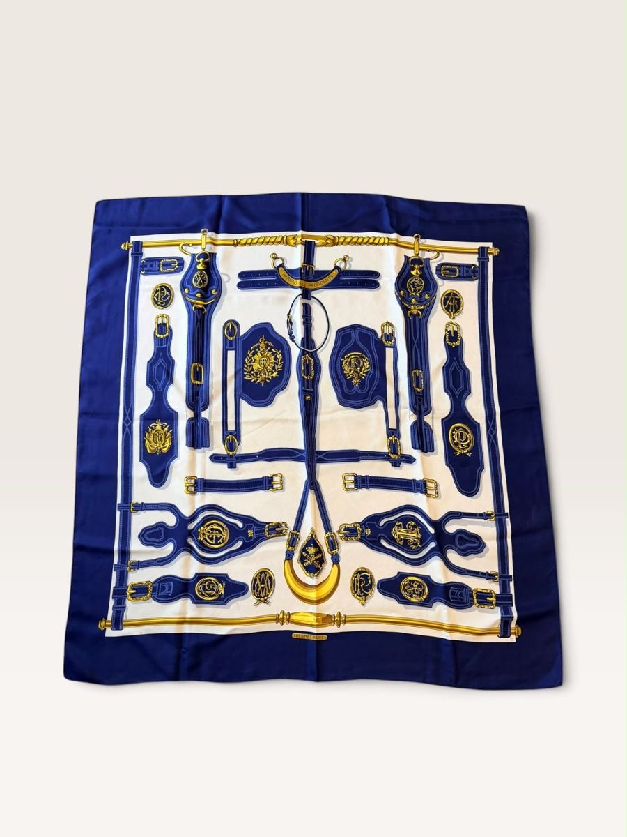Hermès Foulards, Tücher & Schals: Carré Hermes  – Gebraucht aus Conthey von inf_rt7m