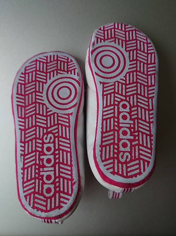Scarpe per ragazzi: Krabbelschuhe Gr. 19 | Turnschuhe Gr. 19 – Usato da Zürich venduto da Vainilla 2