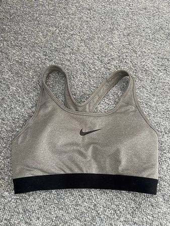 Nike Dri-FIT Sport-BH Gr. S 