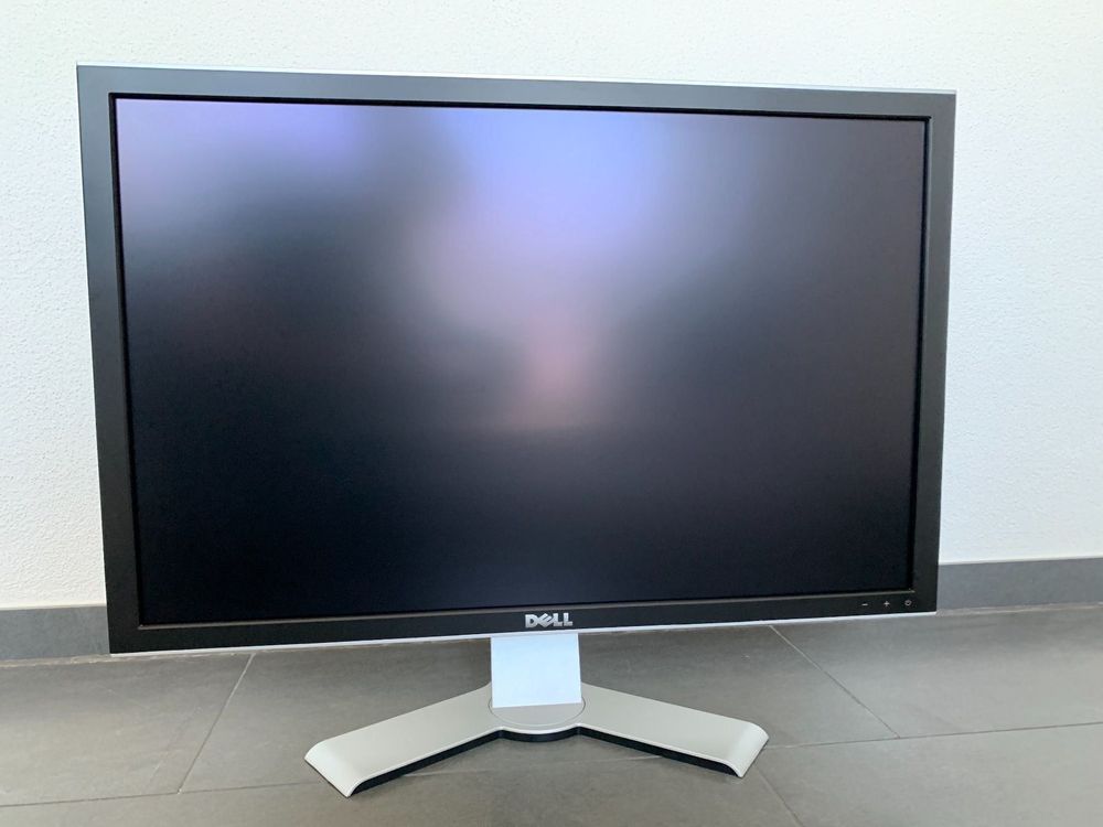 Dell 30“ Monitor 3007WFP Kaufen auf Ricardo