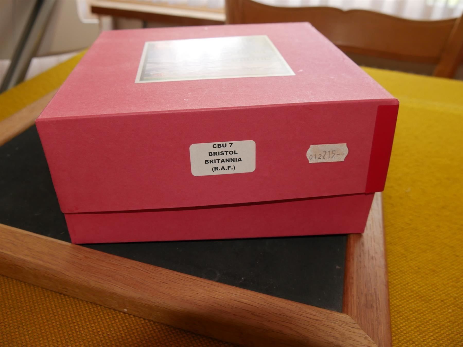 Modellbausätze & Standmodelle: BRISTOL BRITANNIA (R.A.F.) – Neu (gemäss Beschreibung) aus Gränichen von iknow 1
