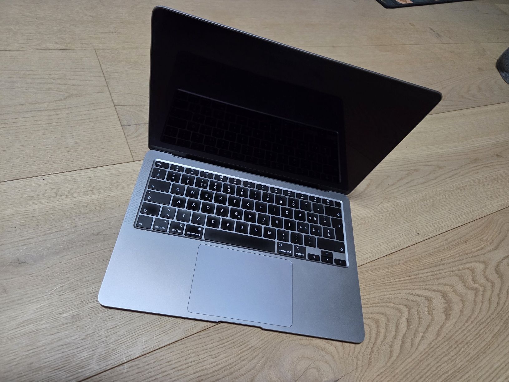 Apple Notebook: MacBook Air Retina, 13-inch, 2020 – Usato da Altwis venduto da annapreisig 1