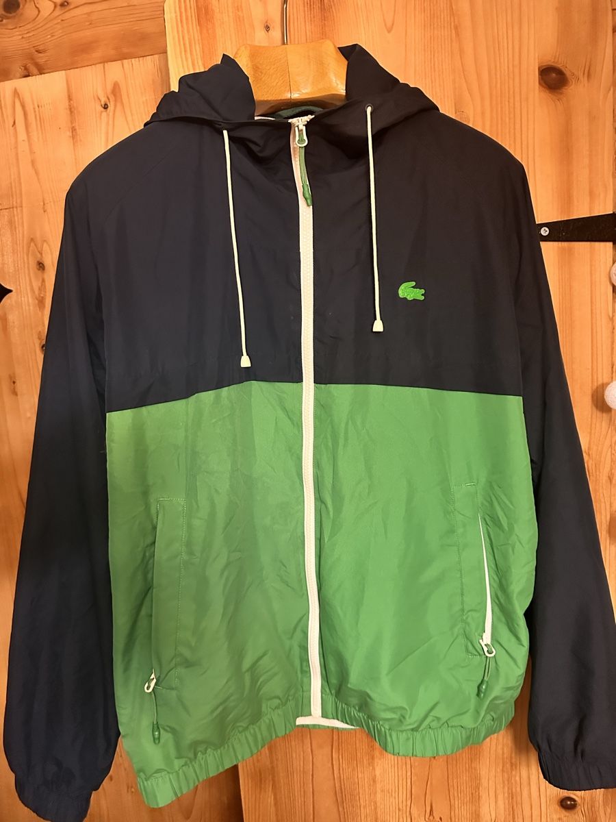 Lacoste Giacche: Jaquette Lacoste coupe vent M-L – Usato da Vésenaz venduto da Silouane