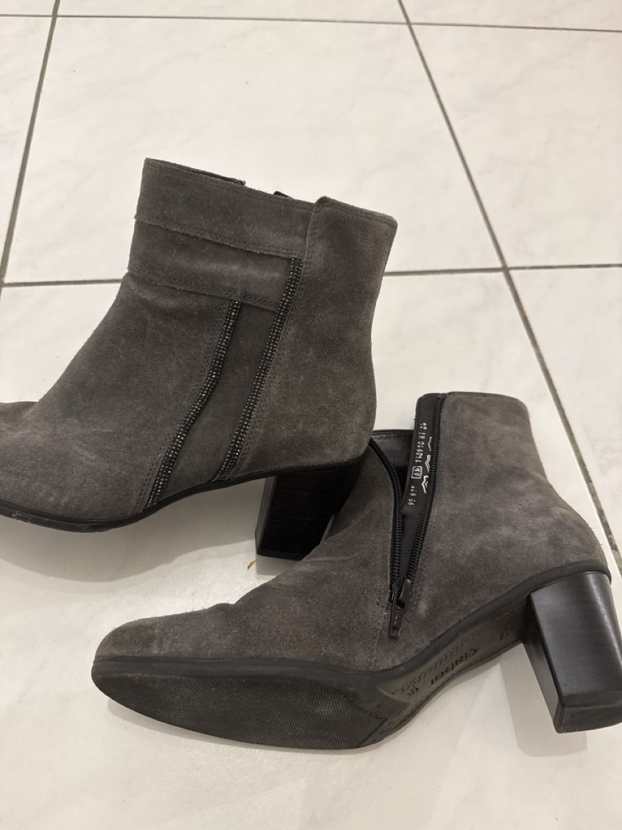 Gabor Scarpe da donna: Graue Stiefeletten Gabor, Gr 39 – Usato da Zell ZH venduto da Guffos