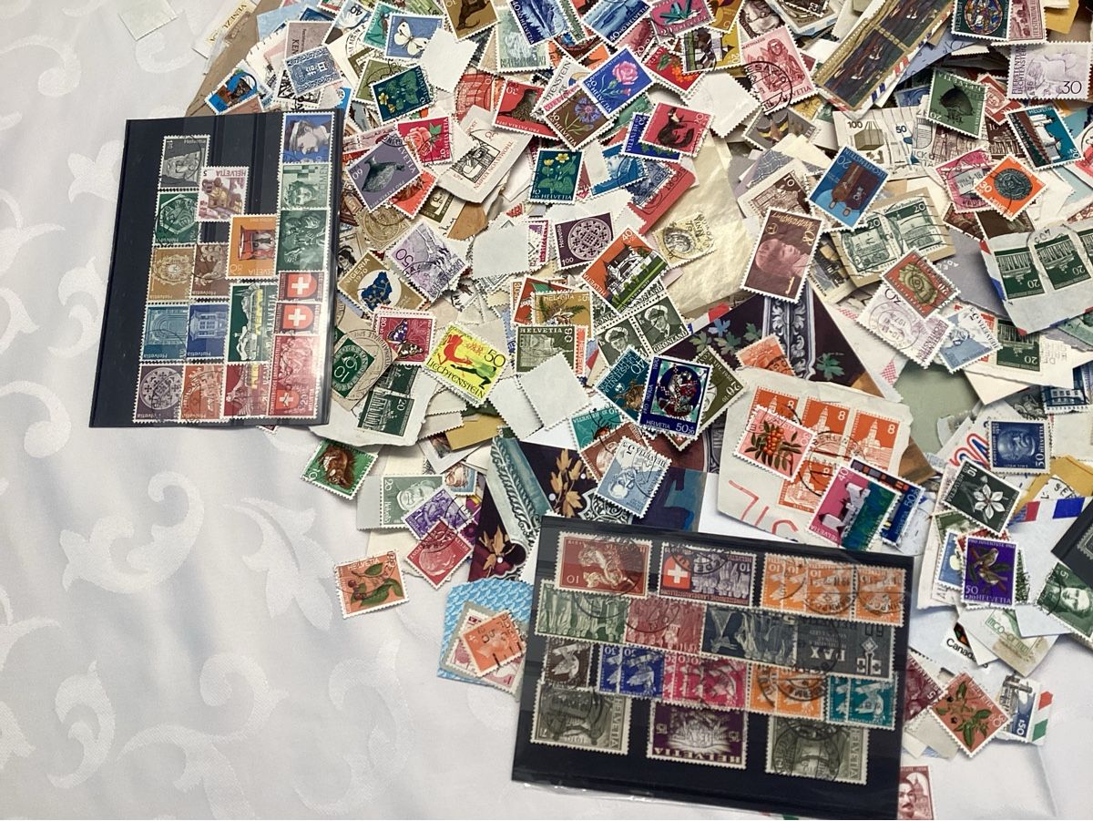 Alle Briefmarken: Lot Briefmarken Schweiz u. Weltweit ca 800 gr.Schnäppchen. – Gebraucht aus Gebenstorf von Filu1313 2