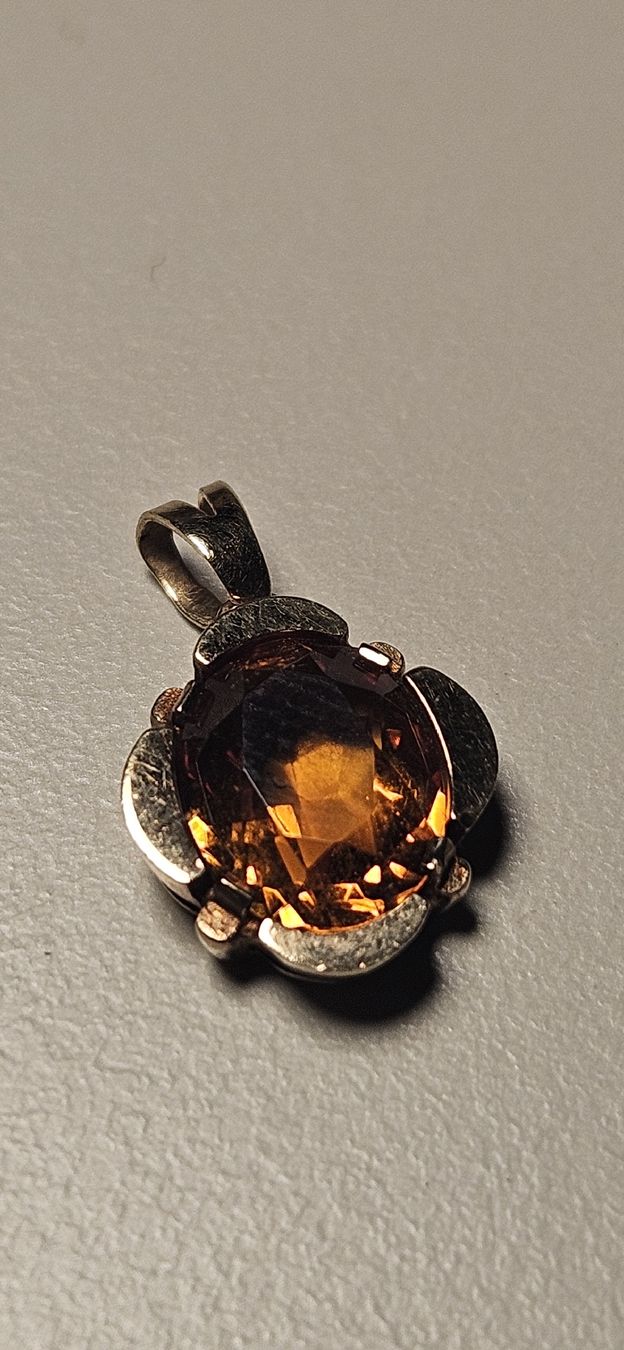 Ciondoli: Goldanhänger mit Stein, 750er Gold – Usato da Belp venduto da Ginus85