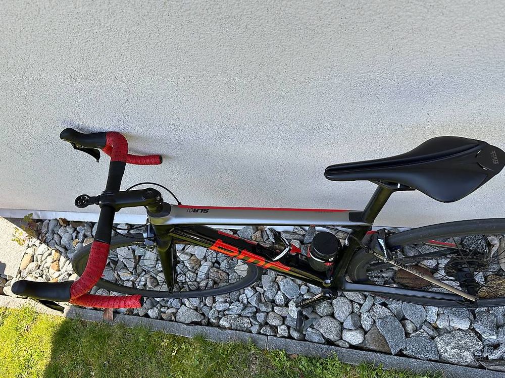 Bici da corsa BMC Teammachine SLR 01 (Usato) a Gordevio per CHF