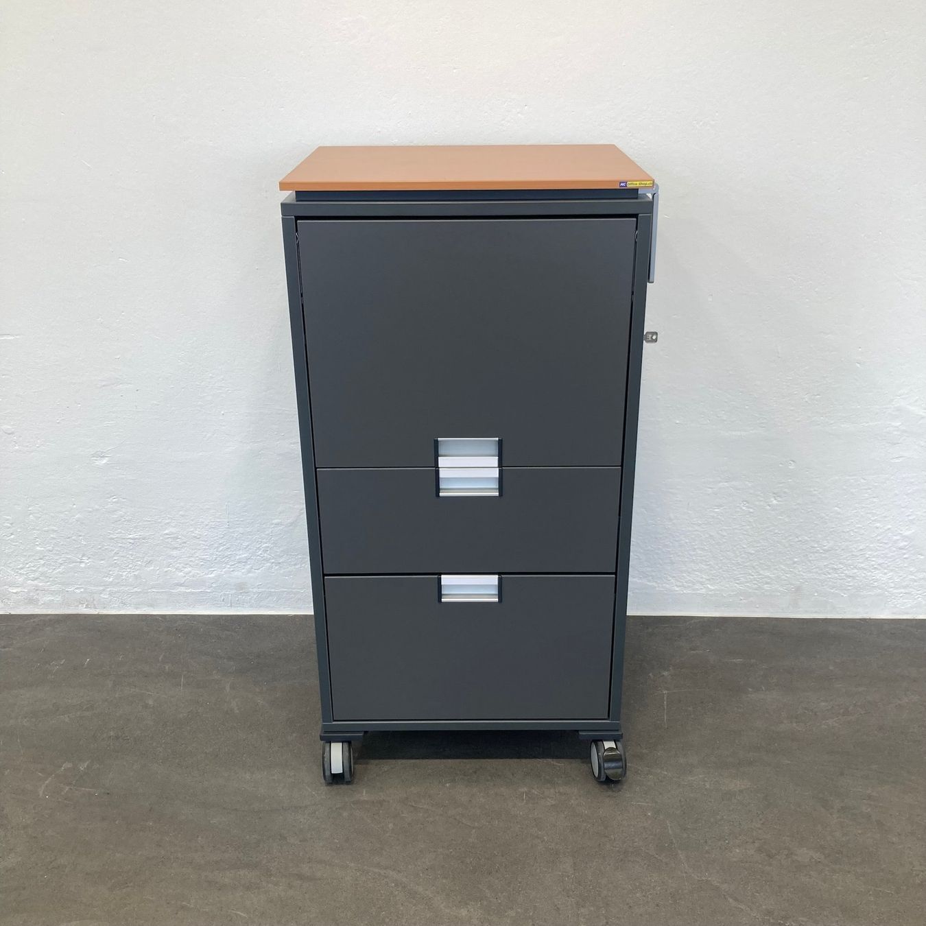 Banconi: Steelcase Moby Roll-Caddy - Anthrazit-Buche - mit A5 – Usato da Schönenwerd venduto da mcofficeshop