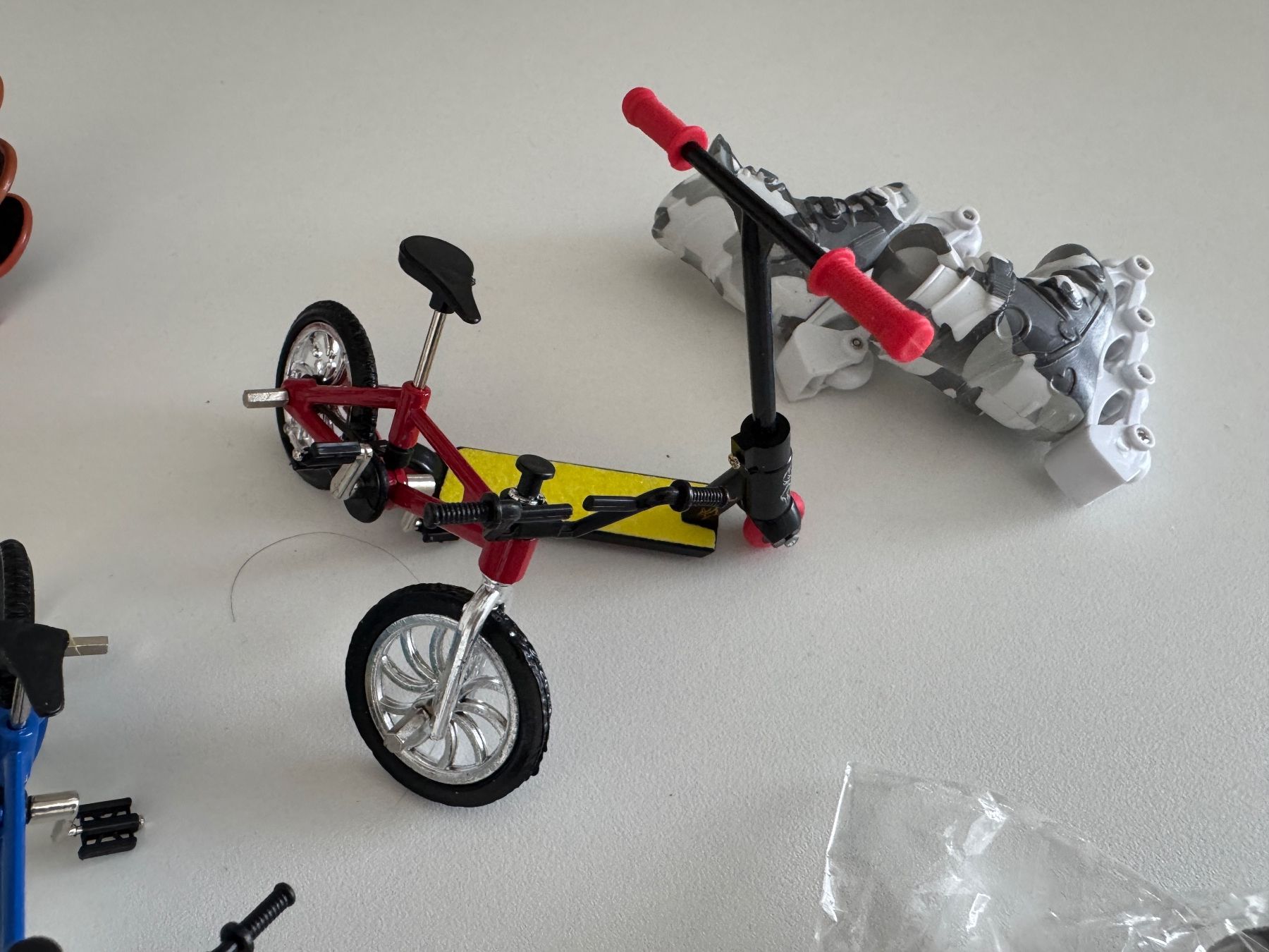 Giocattoli: Fingerboards & Mini BMX Fahrräder Set – Usato da Sursee venduto da k12g223 6