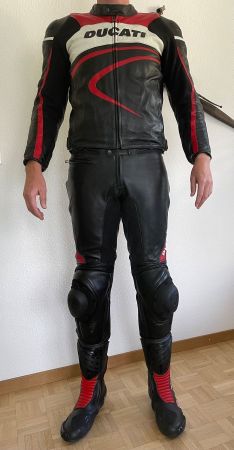 Ducati Motorradkombi Grösse 50