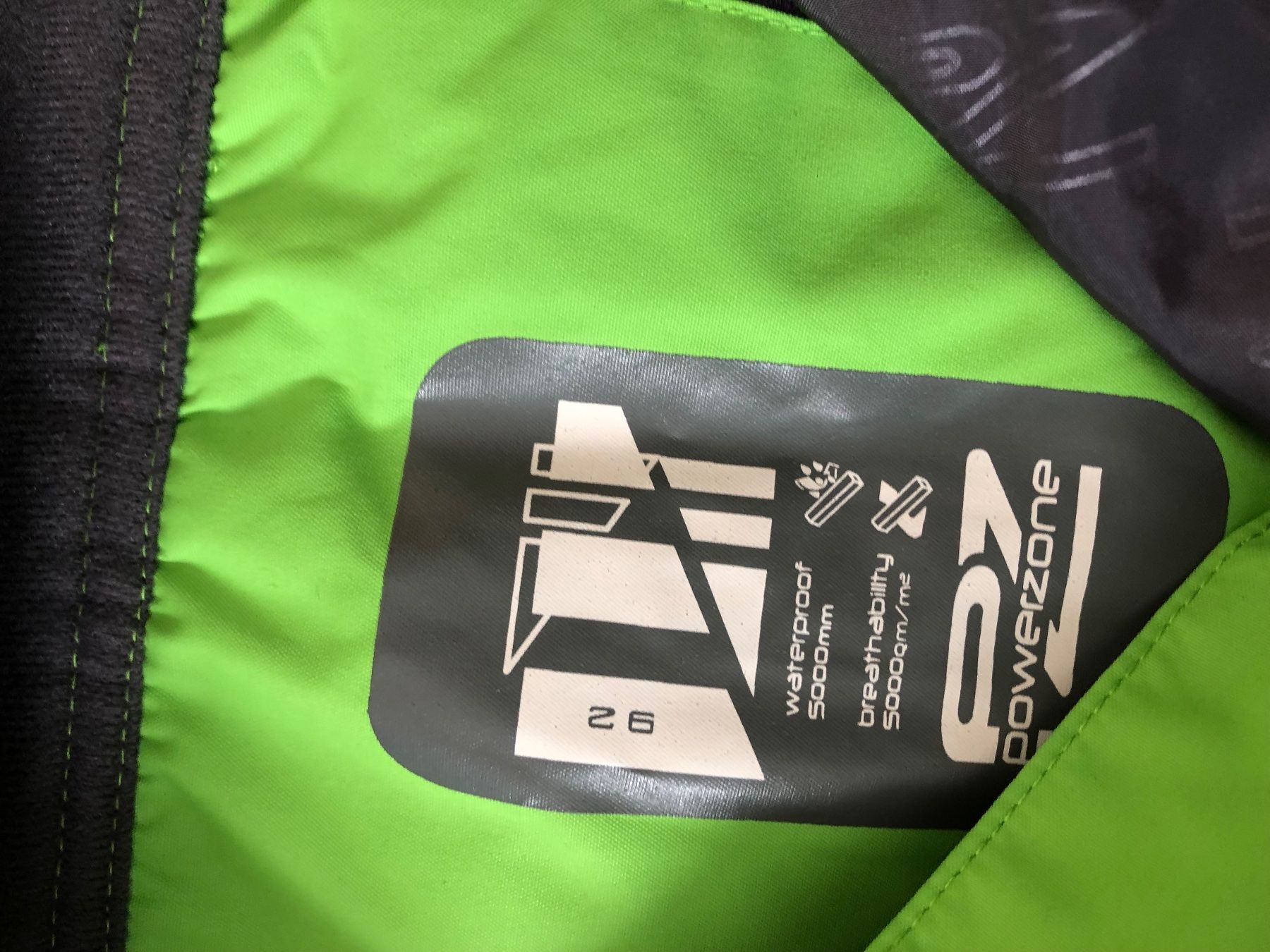 Pantaloni: Pantalon de neige Gr.92 – Usato da Liddes venduto da Couik 2