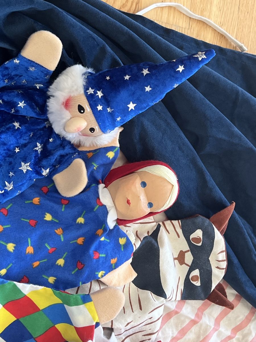 Jouets: Kasperletheater mit Figuren – D'occasion à Zuerich par Wipkingen_2025 3