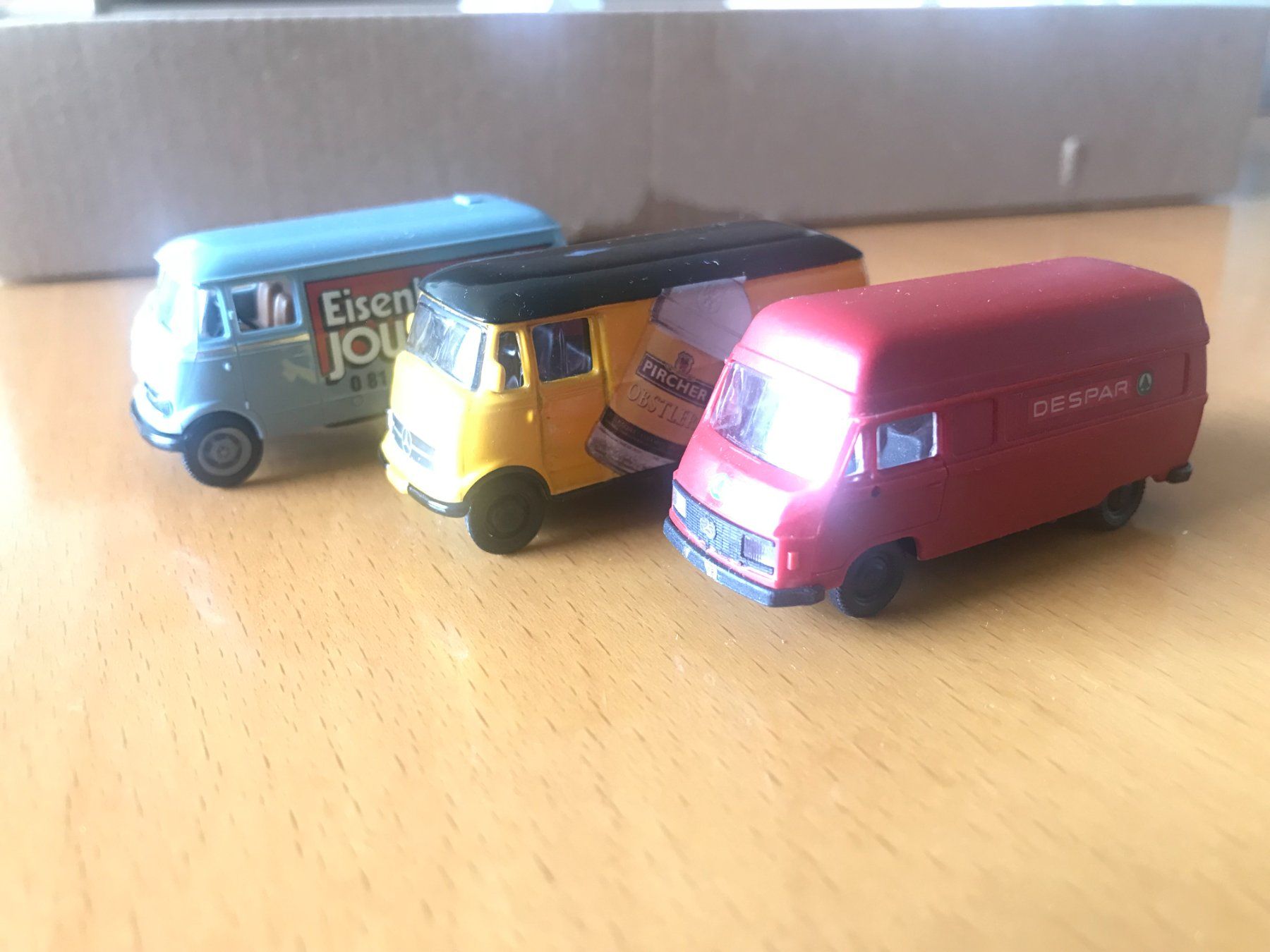 Modellini d'auto: 3x Mercedes Transporter – Usato da Luzern venduto da mey_s13