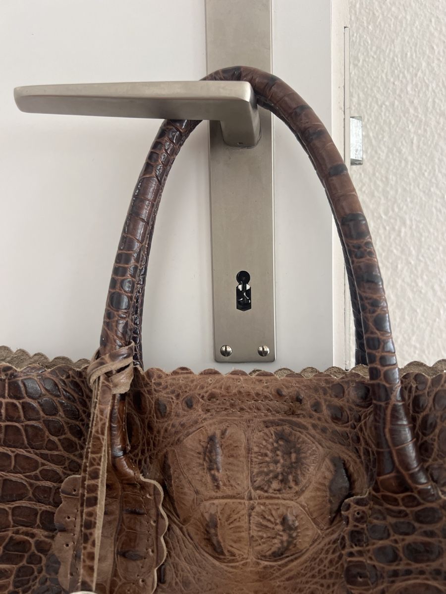 Furla Borse da donna: Furla Brown Croc Embossed Leather Tote – Usato da Zürich venduto da ralph__ 2