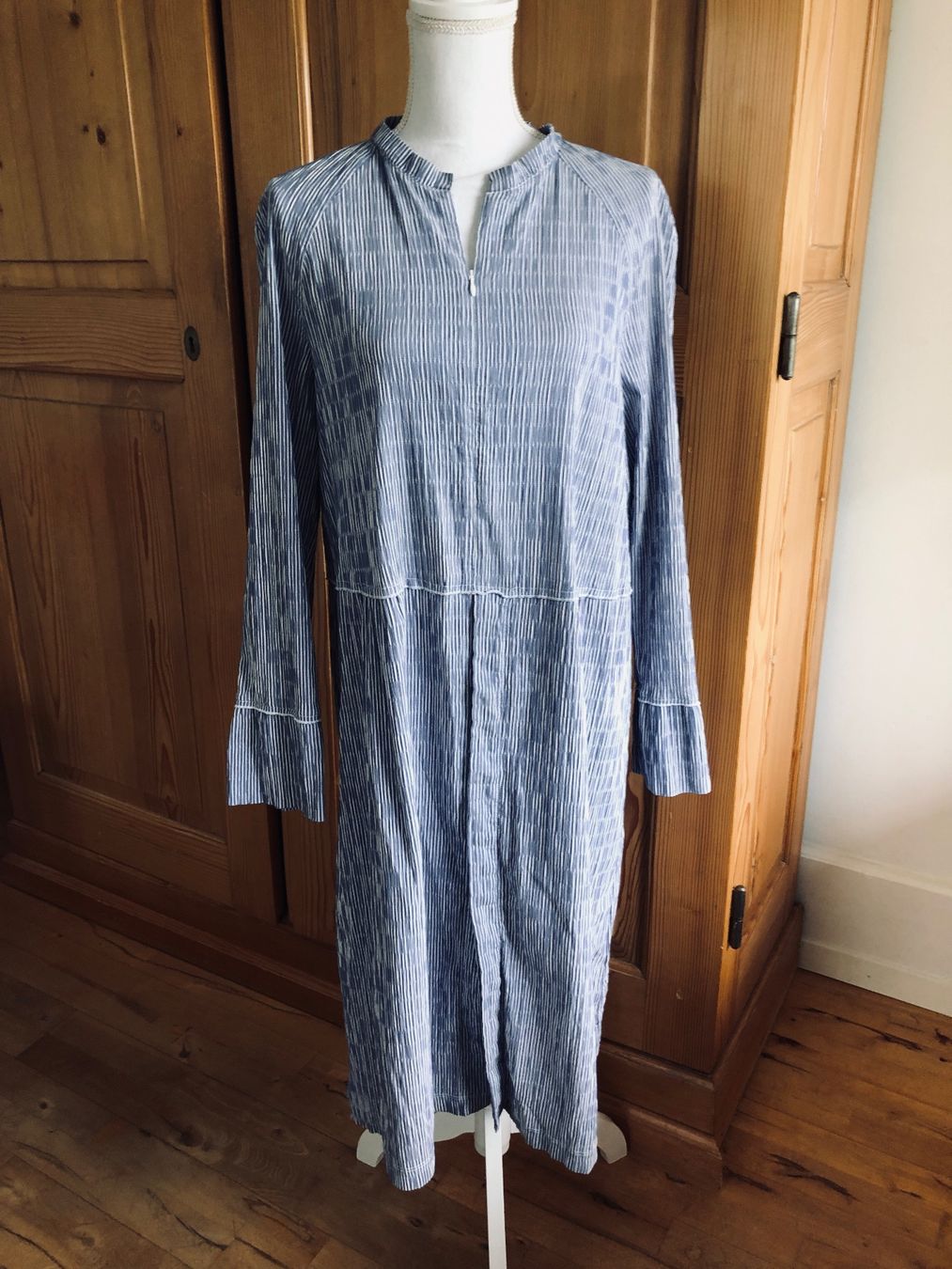 Vestiti: Kleid von Mads Norgaard – Usato da Biel/Bienne venduto da seconda-mano 5