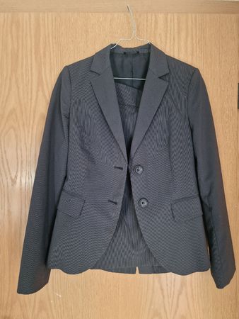Anzug von Benetton (Jupe, Blazer)