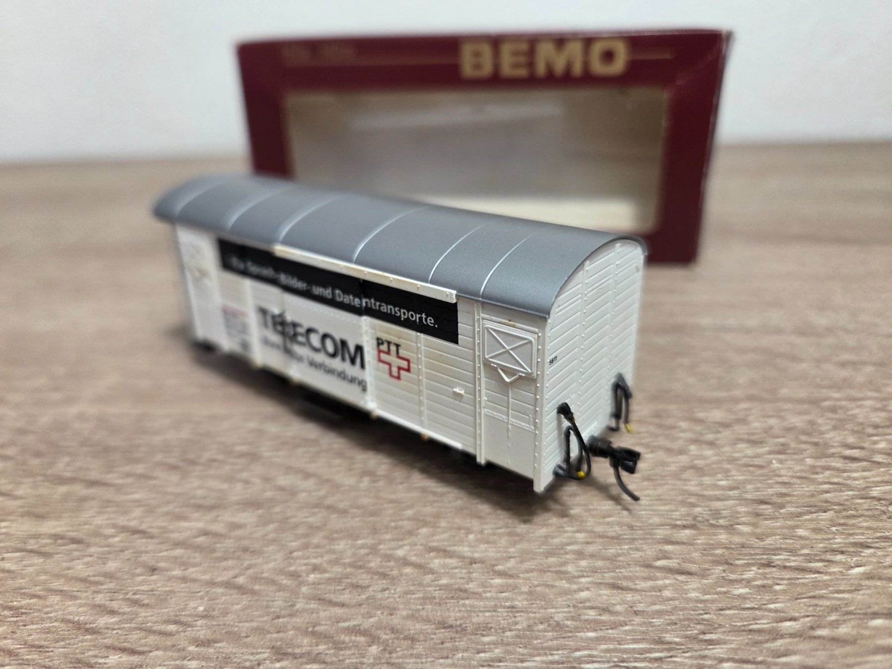 Bemo Modelleisenbahnen: Bemo 2283.131 Güterwagen Telecom PTT H0m – Gebraucht aus St-Aubin-Sauges von Lo_Go 3