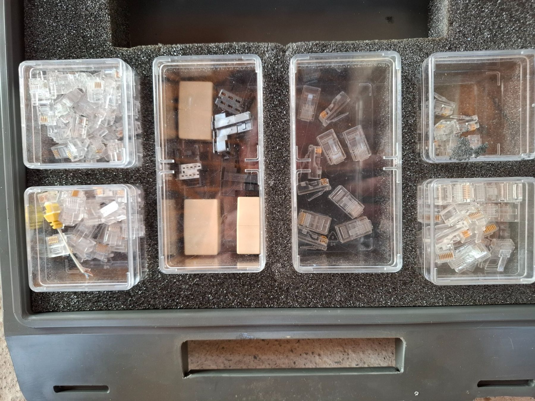 Tutti gli attrezzi: RJ 45 Stecker Set mit 2 Zangen – Usato da Steg im Tösstal venduto da LARO14 2