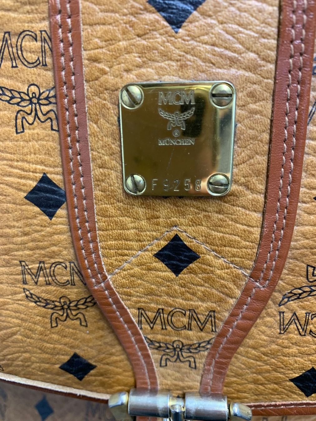 Mcm Borse: MCM Vintage Weekender Reisetasche Shopper – Usato da Engelburg venduto da mamalanima 6