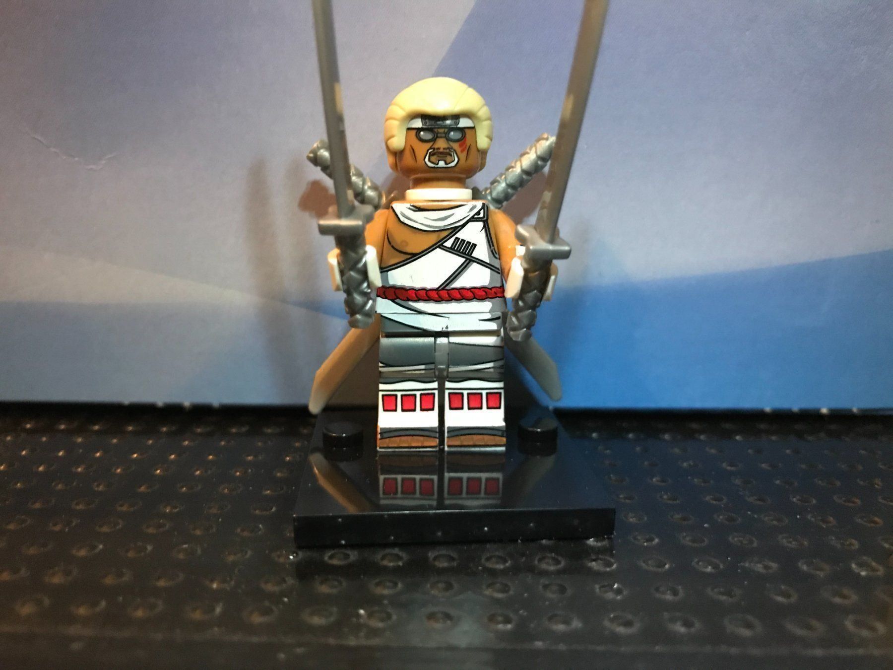 Kit di costruzioni: Naruto Shippuden Minifigur Killer Bee – Usato da Basel venduto da Don-Angel