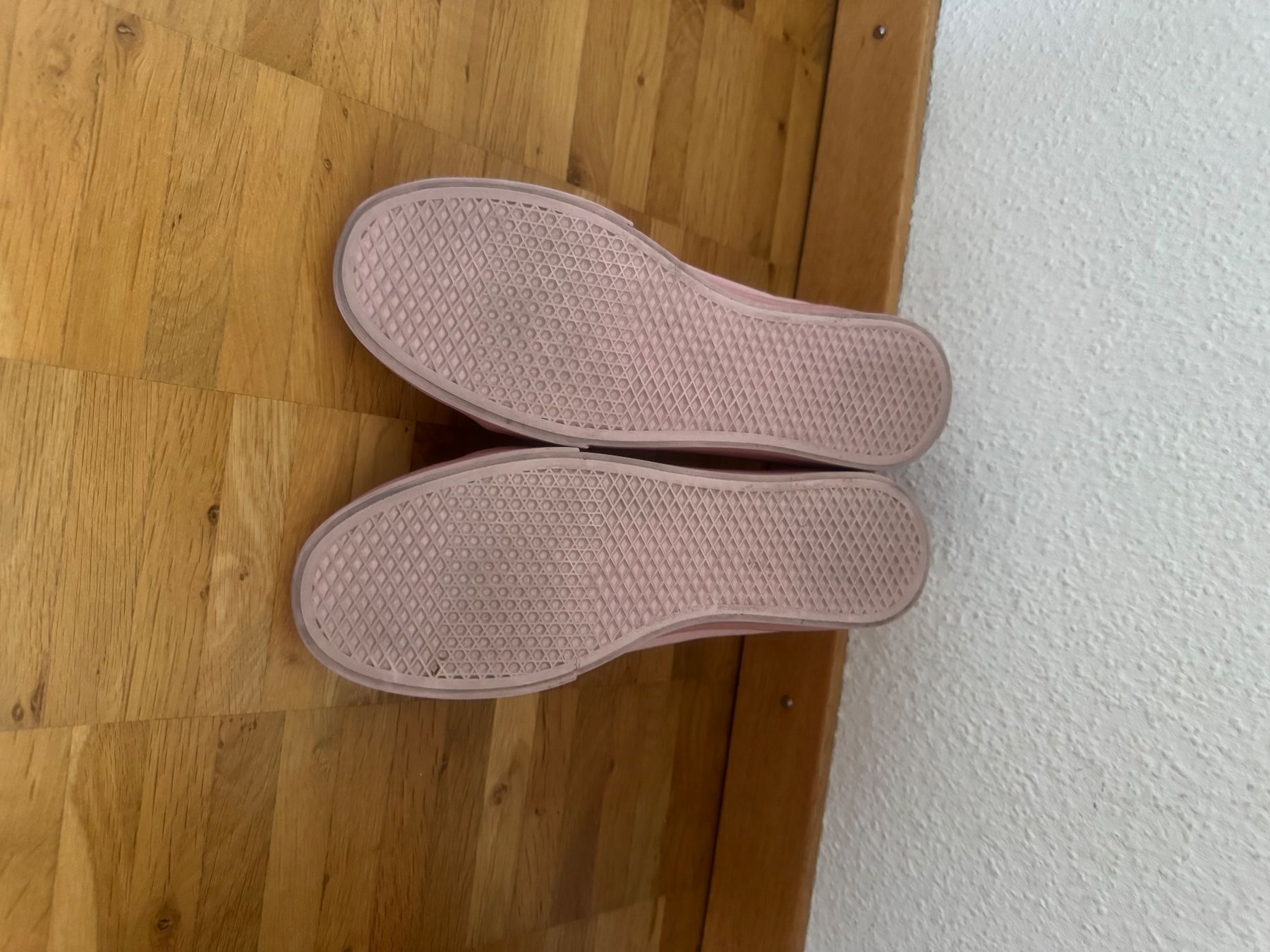 Vans Scarpe da donna: Vans Pink 38 – Usato da Luzern venduto da sab_79qw 1