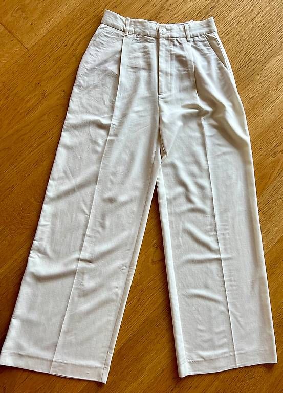 Zara Pantaloni: Zara pantalon toile – Usato da Eysins venduto da Gigs