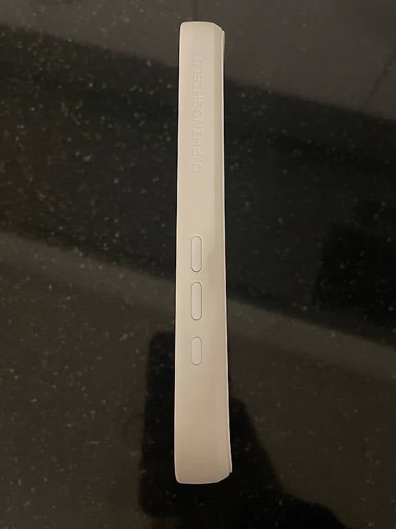 Cover & Protezioni schermo: Hülle iPhone 17 Pro – Usato da Lengnau AG venduto da carmenyta73 2
