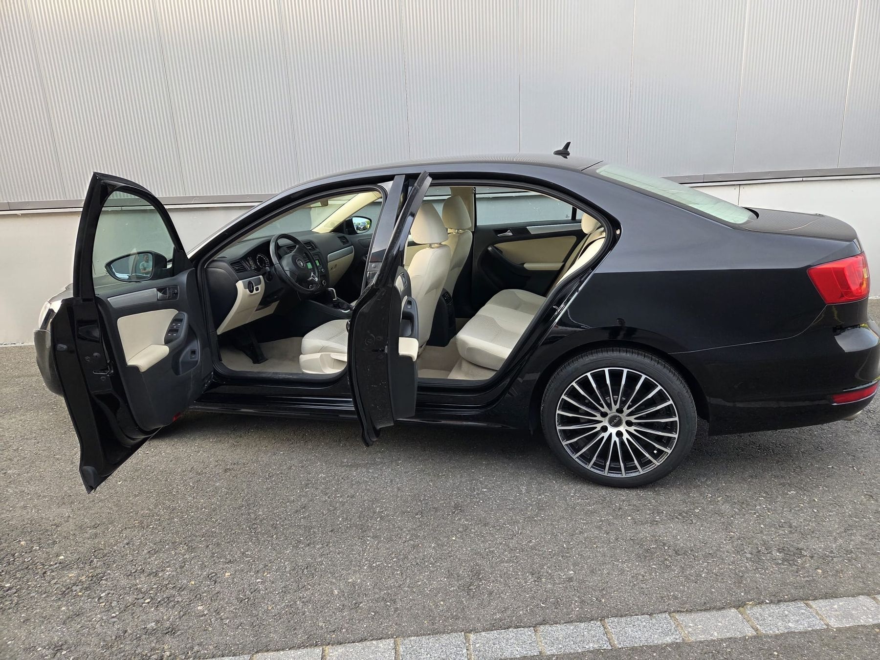 VW Automobili: VW Jetta TSI – Usato da Tuggen venduto da migoou 9