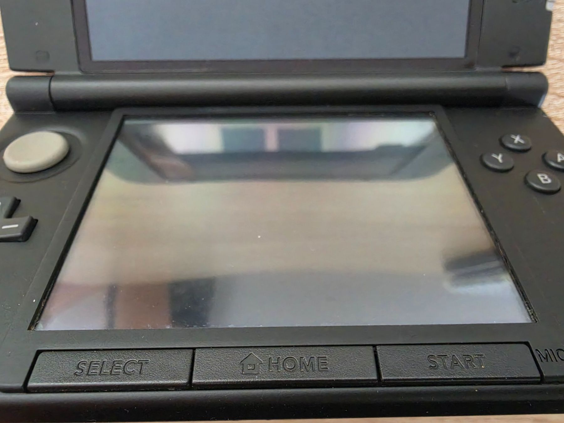 Nintendo Console: Nintendo 3DS XL in rot – Usato da Sempach venduto da Knuckles17 4
