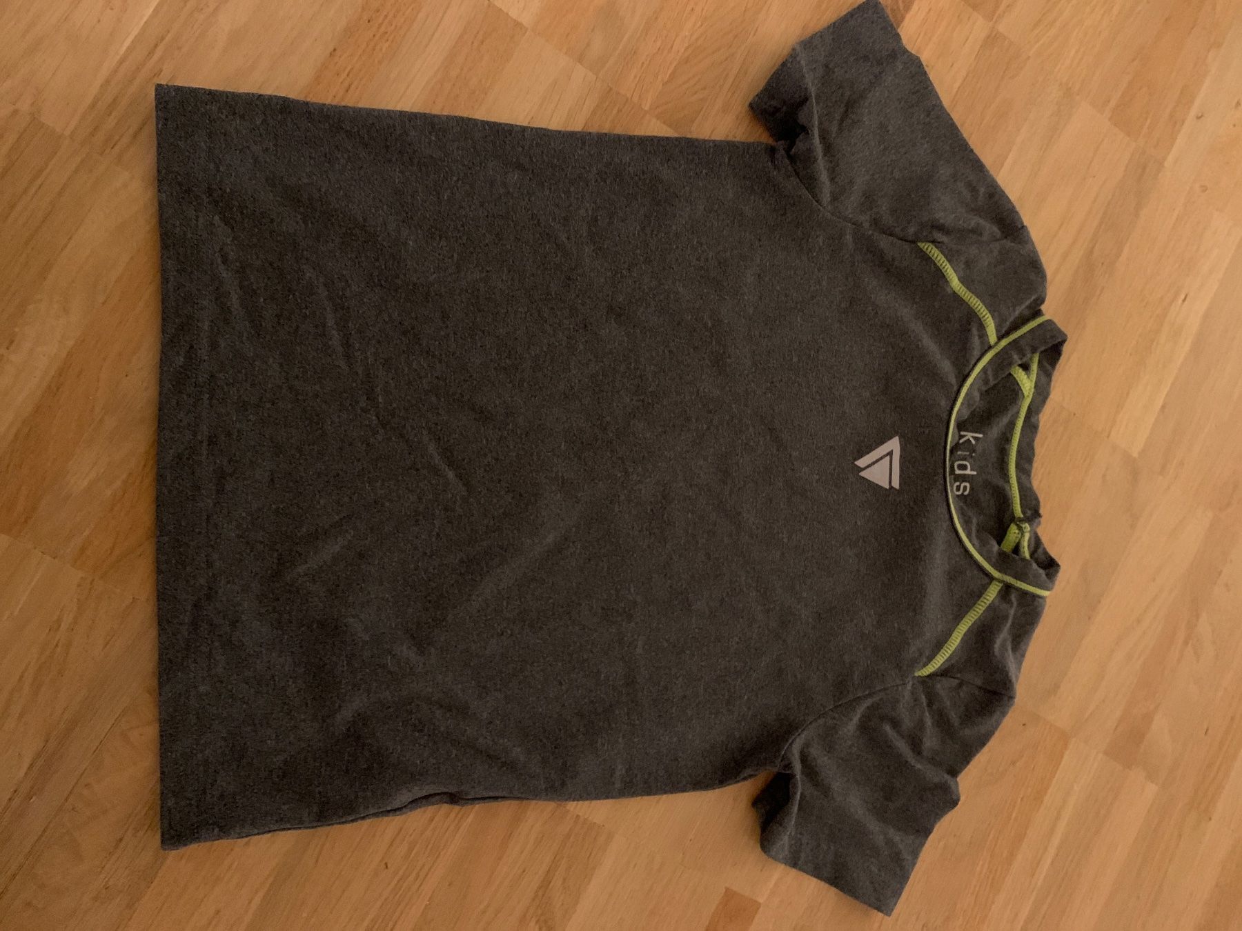 Tchibo Hemden, T-Shirts & Polos: Sport T-Shirt – Gebraucht aus Sissach von Hippo200