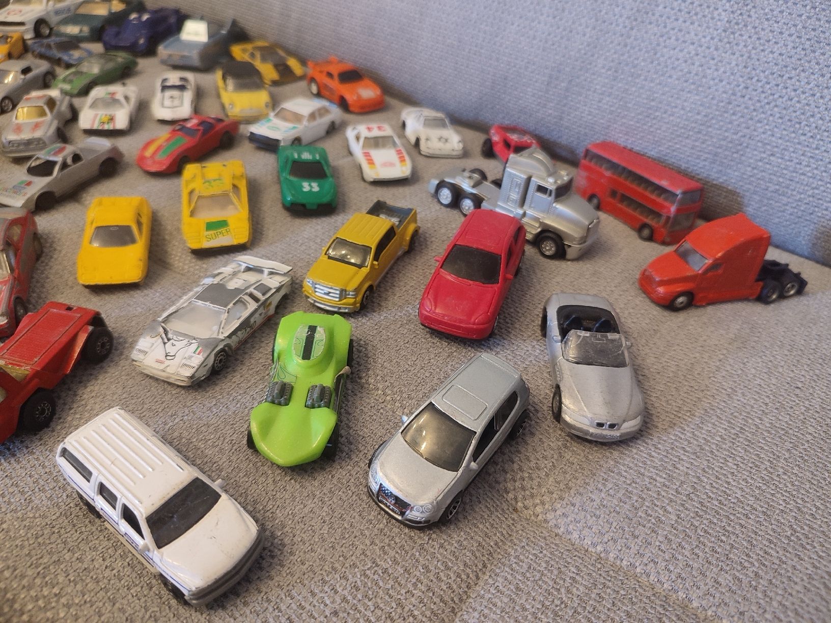 Modellini d'auto: Lot de petites voitures – Usato da Bougy-Villars venduto da Vogue 1