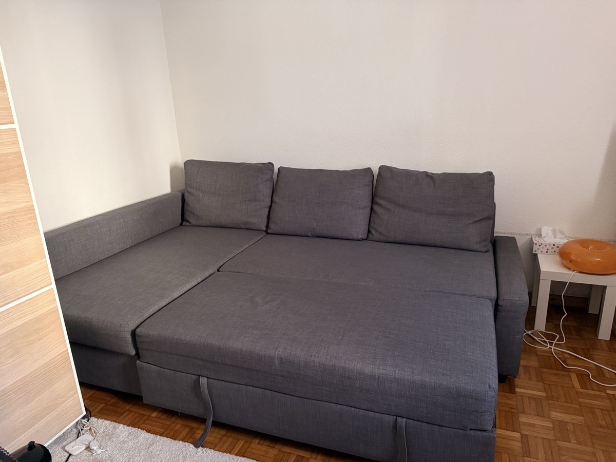 Ikea Divani: Ecksofa Schlafsofa Stoff grau mit Bettkasten – Usato da Rapperswil SG venduto da nad_fh8j 2