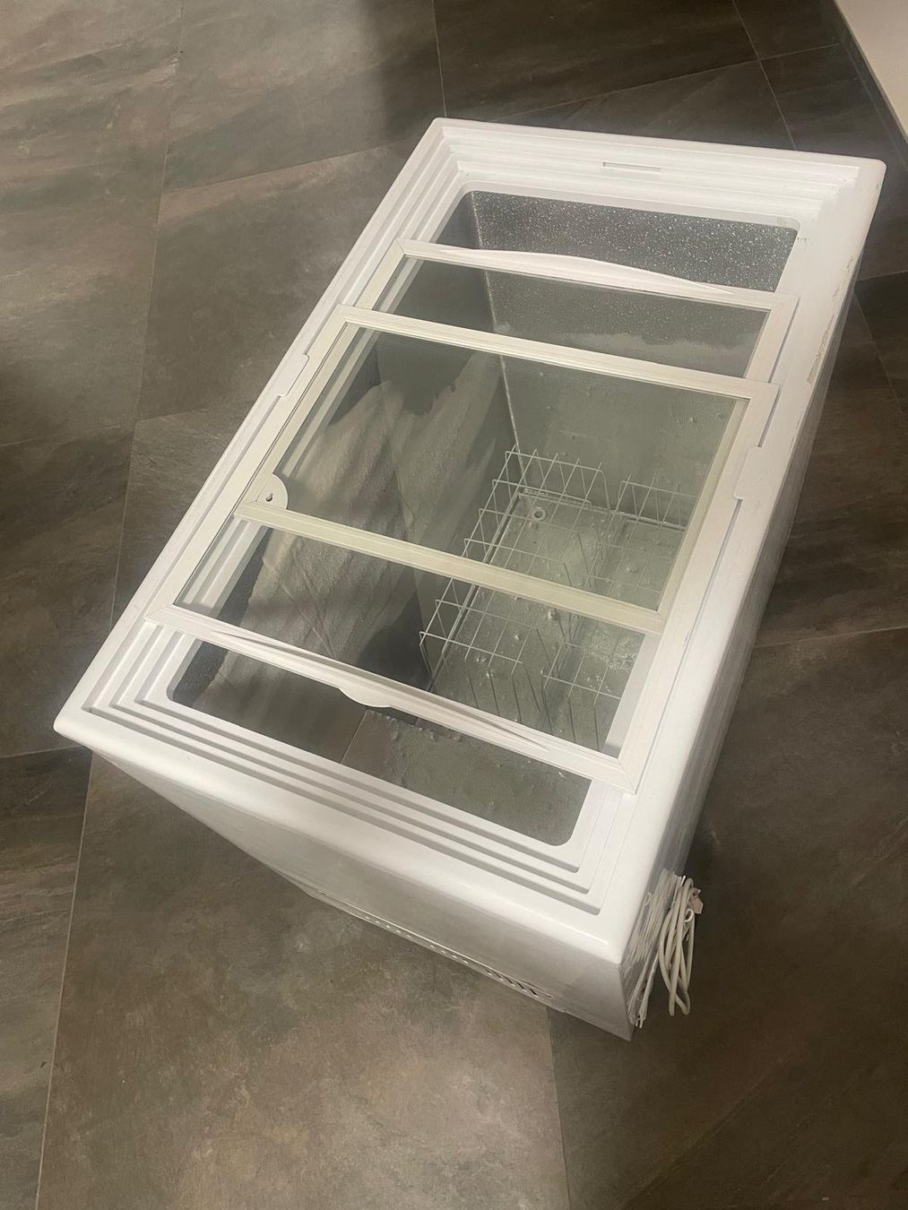 Gefrierschrank: Gefriertruhe mit Glas-Schiebedeckel – Gebraucht aus Zürich von alvaroo 1