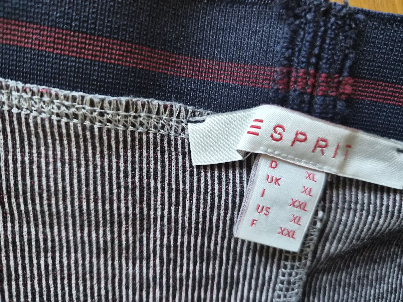 Esprit Röcke: Esprit karierter Rock Gr. XL – Gebraucht aus Schwarzenberg LU von LadySecondhand 1
