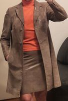 Veste et jupe en cuir Madeleine, taille 34.