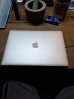 Apple MacBook Pro A1398 Laptop inkl. Netzteil gebraucht (Q)
