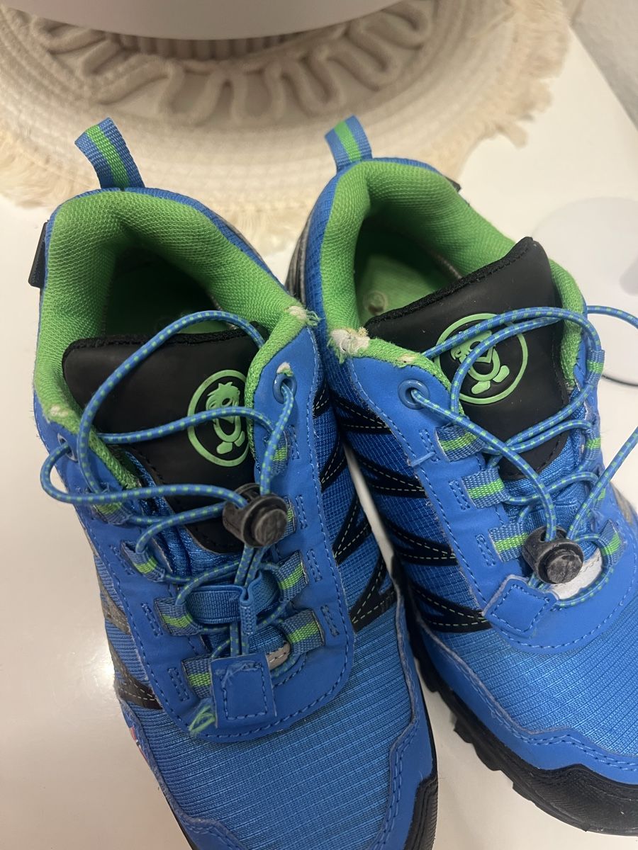 Scarpe per ragazzi: TROLLKIDS SCHUHE GR 33 – Usato da Basel venduto da theo-g77 1