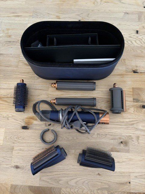 Dyson Asciugacapelli: Dyson Airwrap Multi-Styler CL NAK – Usato da Dietlikon venduto da gormiti10