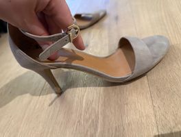 High Heels Sandalen, Wildleder hellgrau, Gr. 39, NEU!
