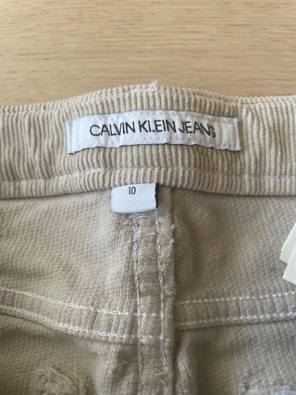 Calvin Klein Pantaloni: Calvin Klein Kinderhose Gr. 140 – Usato da Wallisellen venduto da Rally68 3