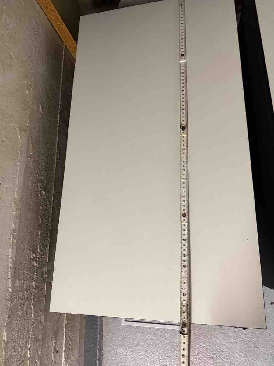Banconi: 2 Rollcontainer aus Metall grau abschliessbar – Usato da Zürich venduto da Strickmeier 4