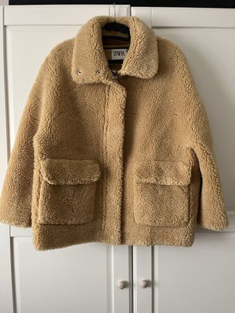 Jacke aus Kunstfell
