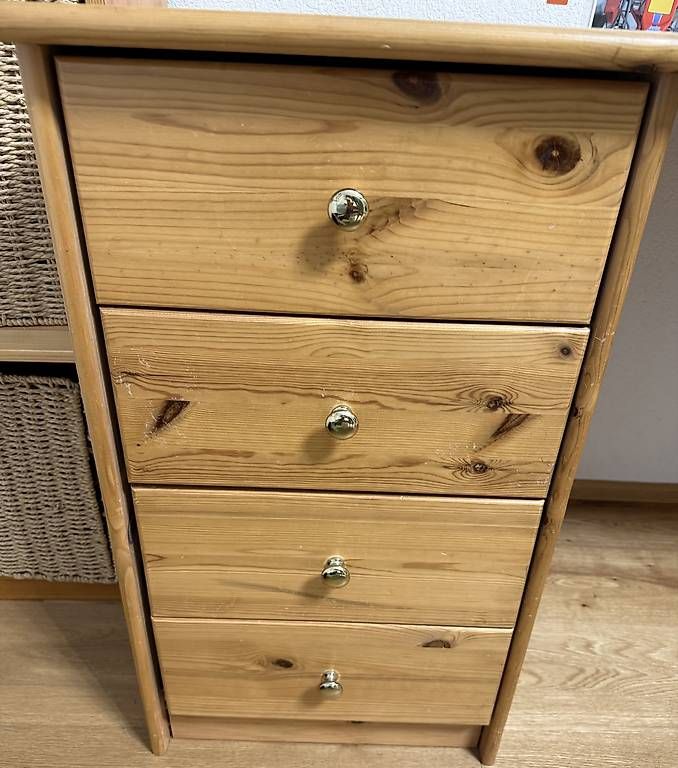 Bureaux: Holz- Schreibtisch – D'occasion à Möhlin par svd_r8h5 2