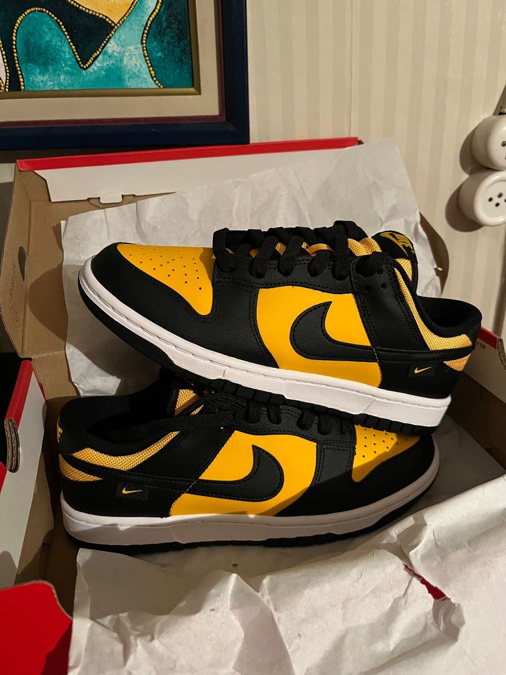 Nike Scarpe da uomo: Nike Dunk - University Gold-White - 40 (7US) – Nuovo e nell'imballaggio originale da Erlach venduto da migdep985 1