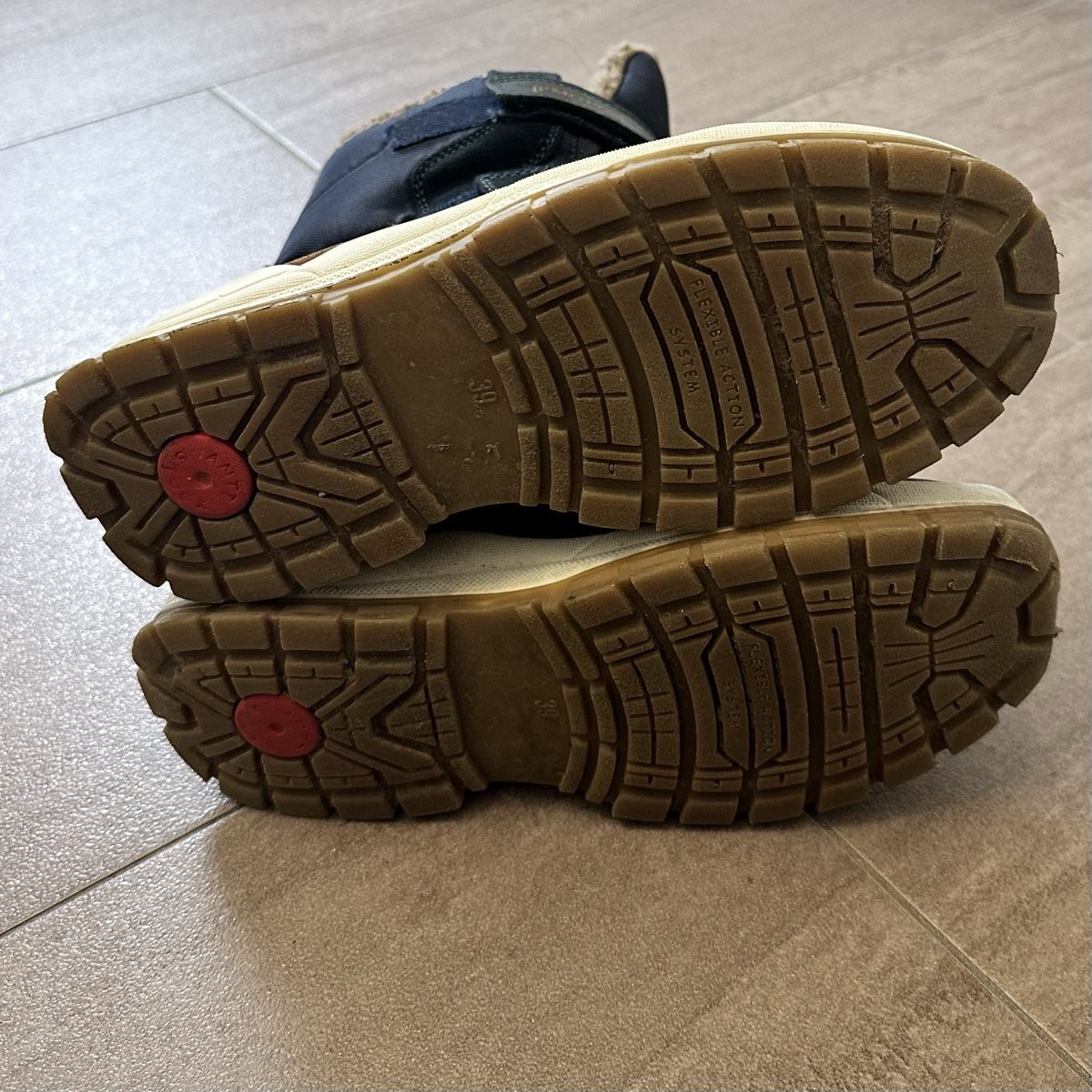 Primigi Scarpe per ragazzi: Primigi Winterstiefel, Grösse 39 – Usato da Unterengstringen venduto da Gargamela7 1
