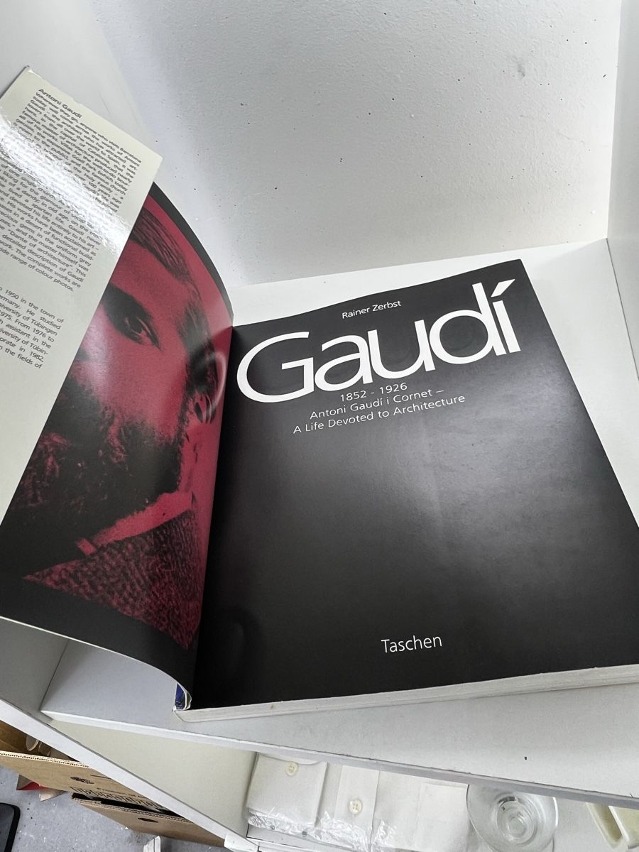 Libri: Antoni Gaudi Taschen englisch – Usato da Wettingen venduto da NickInc 1